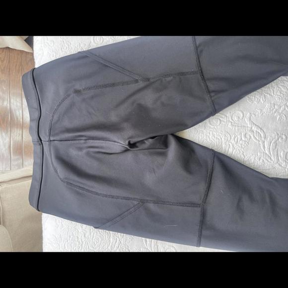 Alo yoga leggings size small - Picture 3 of 6